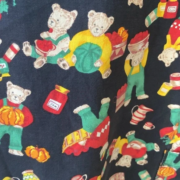 Scrub top with a Fall theme size Medium - Picture 2 of 3